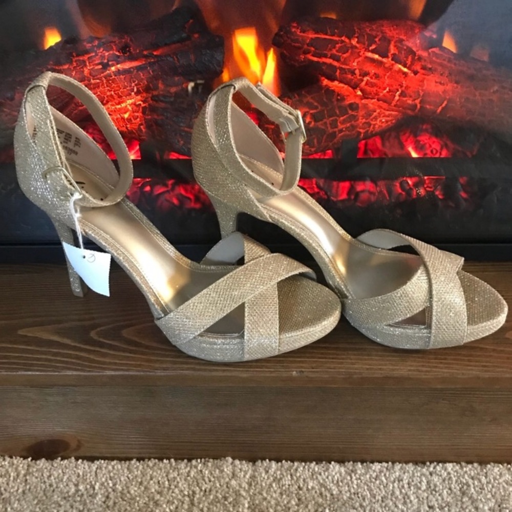 Light gold Fioni heels